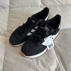 NWT Girls Adidas Sneakers